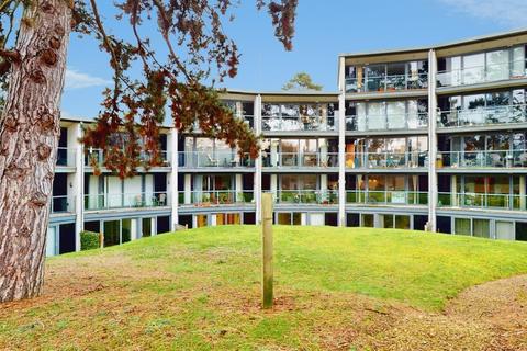 undefined, Apartment 3, The Crescent