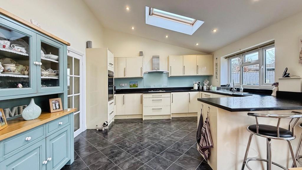 Kitchen/family room
