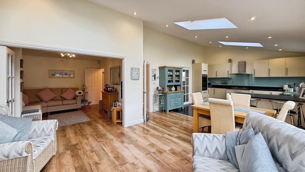 Kitchen/family room