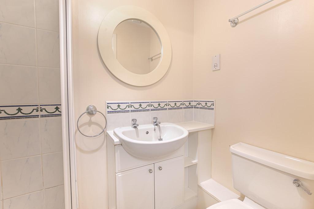 Bed2 Ensuite