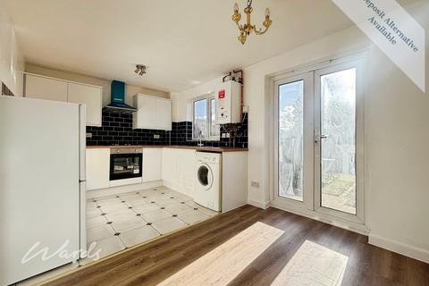 3 bedroom end of terrace house to rent, Powell Avenue Dartford DA2