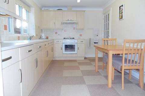 2 bedroom detached bungalow for sale, Colsuan Gardens, Long Sutton