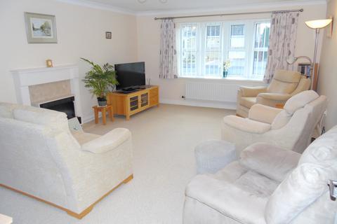 2 bedroom detached bungalow for sale, Colsuan Gardens, Long Sutton