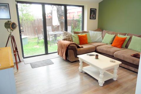 3 bedroom detached house for sale, West Street, Long Sutton