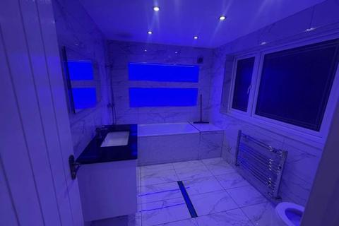 1 bedroom house to rent, Shere Road, Ilford IG2