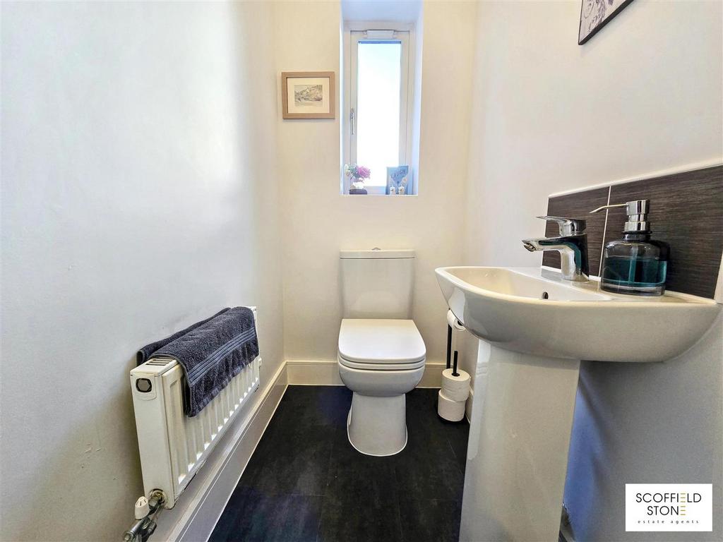 Guest cloakroom