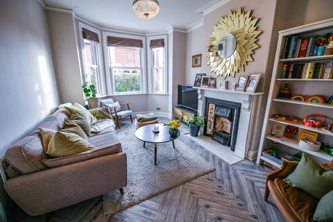 2 bedroom terraced house for sale, Woodfield Road, Altrincham