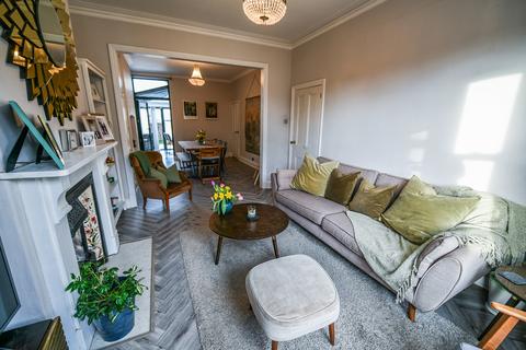 2 bedroom terraced house for sale, Woodfield Road, Altrincham