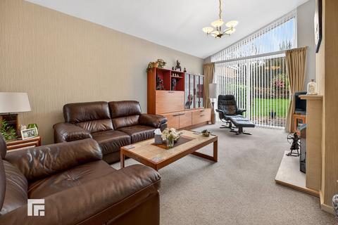3 bedroom detached bungalow for sale, Maes-Y-Bryn, Radyr, Cardiff