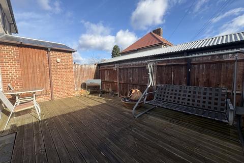 undefined, Springpond Road, Dagenham RM9