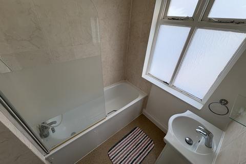 undefined, Springpond Road, Dagenham RM9