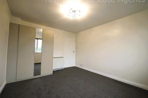 2 bedroom flat to rent, Eastbury Avenue, Northwood HA6