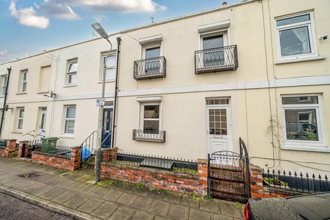 2 bedroom terraced house for sale, Burton Street, Gloucestershire GL50