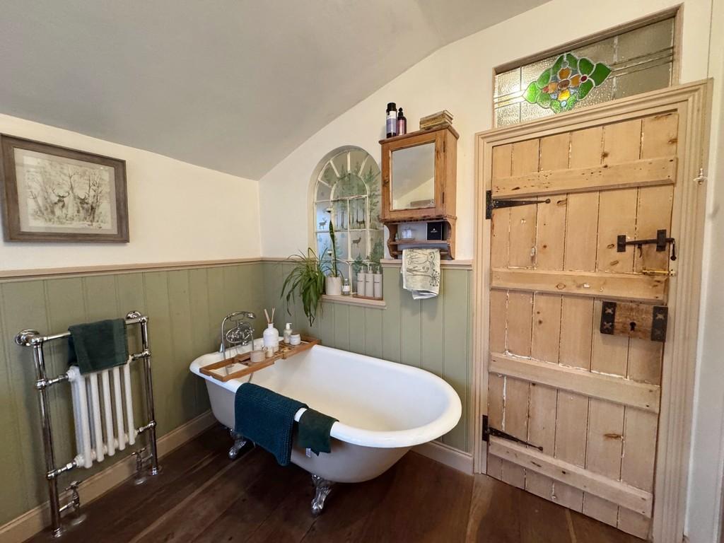Freestanding Bath