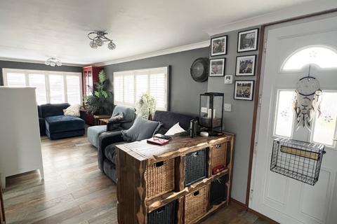 1 bedroom mobile home for sale, Lime Kiln Lane, Holbury, Southampton, Hampshire, SO45