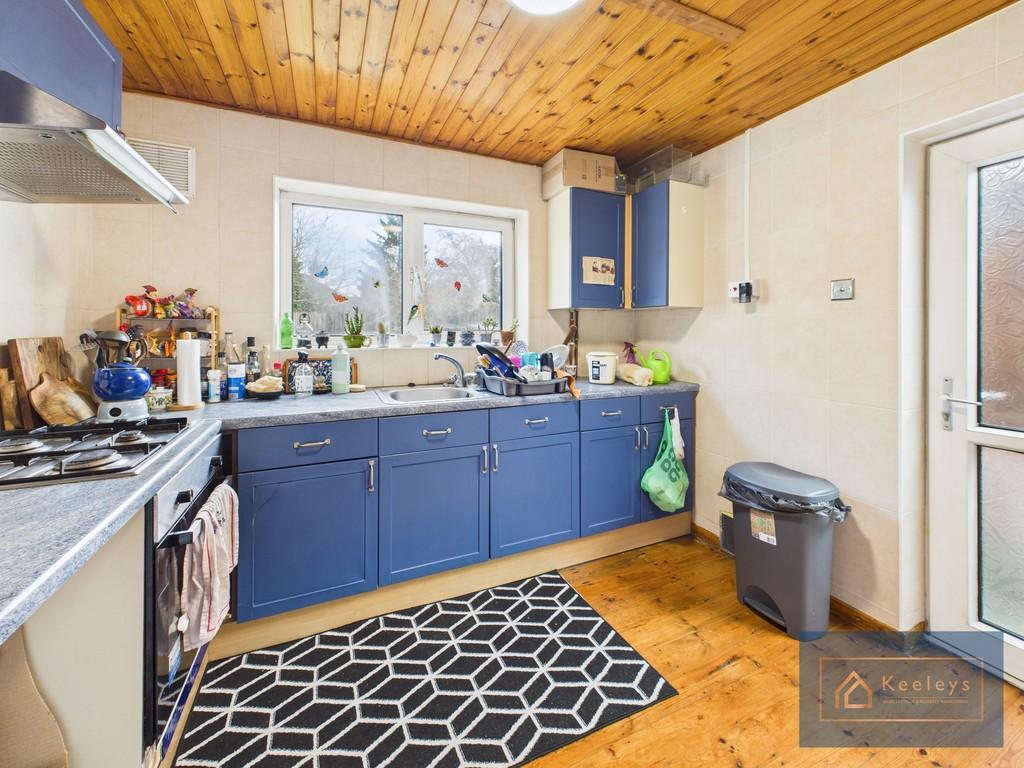Kitchen 298