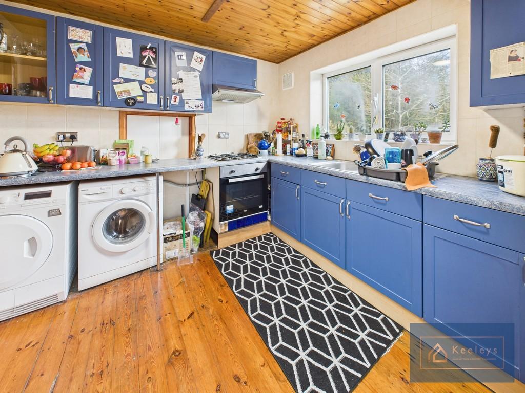 Kitchen 298
