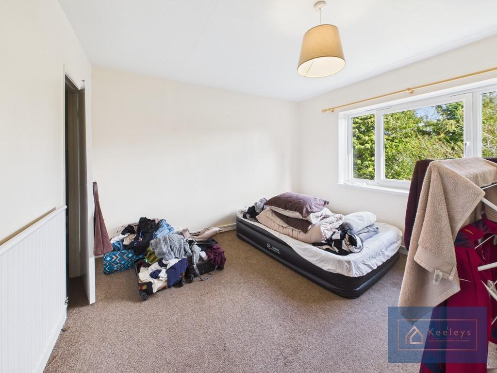 Bedroom 298a