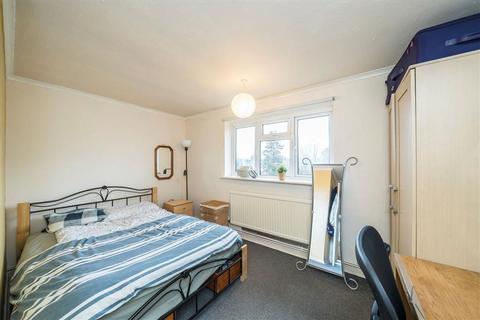 2 bedroom flat to rent, Rathmell Drive, London SW4
