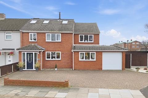 undefined, Cranham, Upminster RM14
