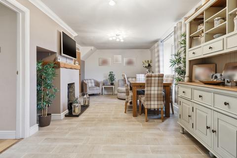 undefined, Cranham, Upminster RM14
