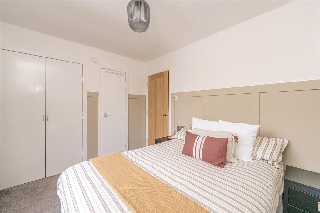 Bedroom 1 Alt