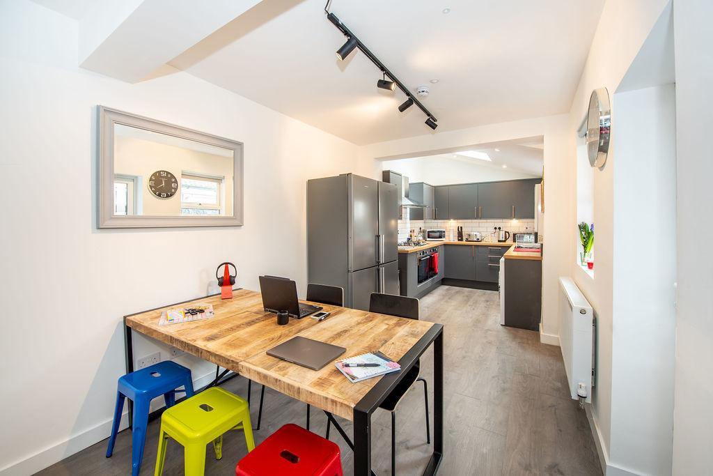 49 Halsbury Road-6