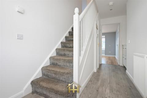 undefined, Troon Place, Dundee DD2