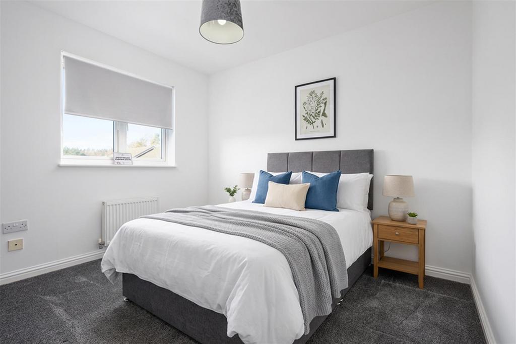 8 Troon Pl-Staged 0003.jpg