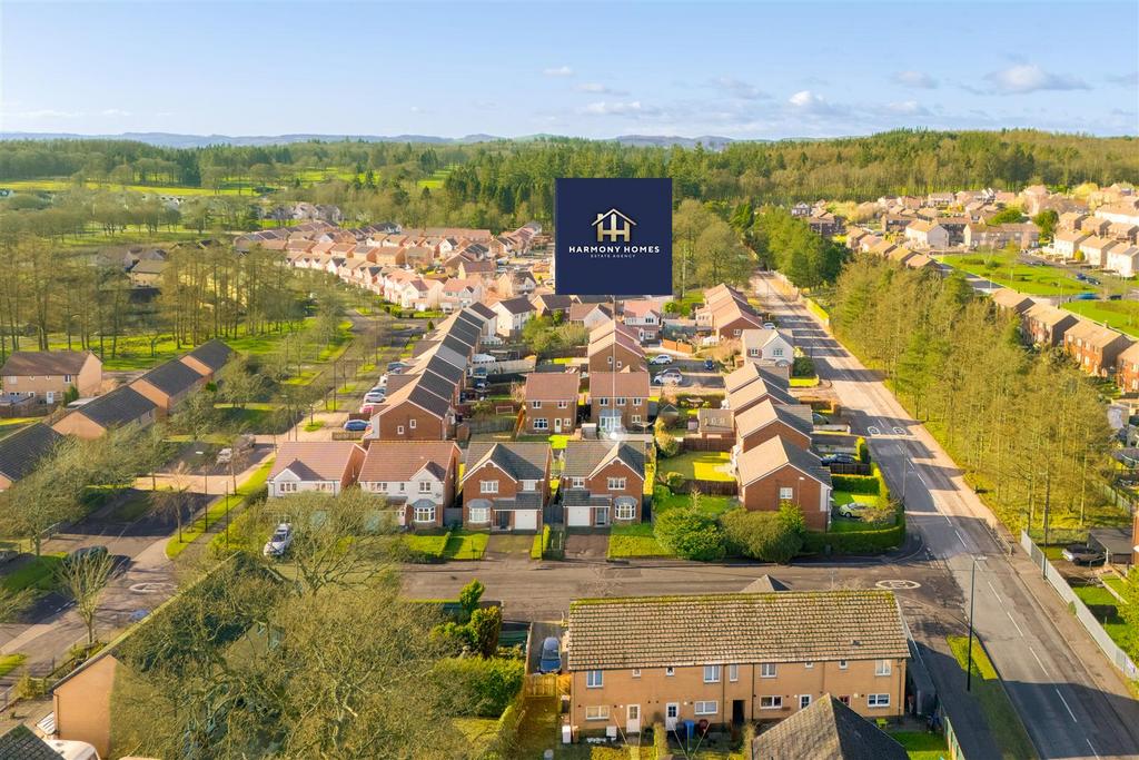 8 Troon Pl-Drone-0008.jpg