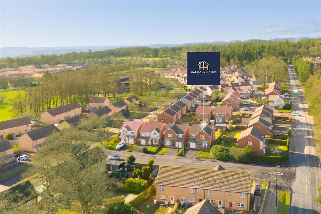 8 Troon Pl-Drone-0010.jpg
