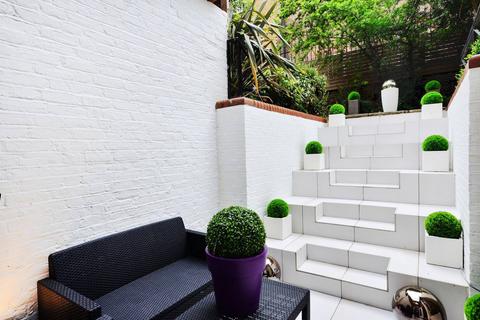 Courtfield Gardens, Earls Court, London, SW5
