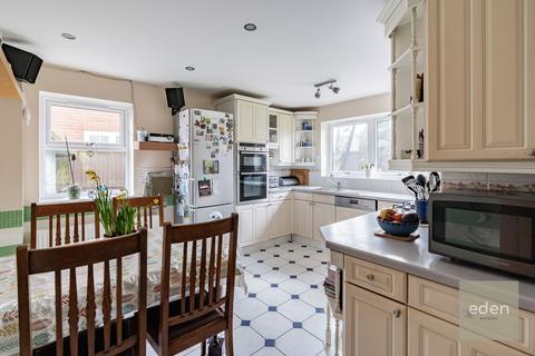 6 bedroom detached house for sale, Mercers Place, Kings Hill, ME19