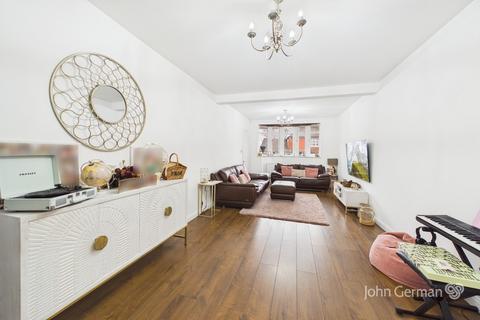 3 bedroom detached house for sale, Elms Avenue, Littleover