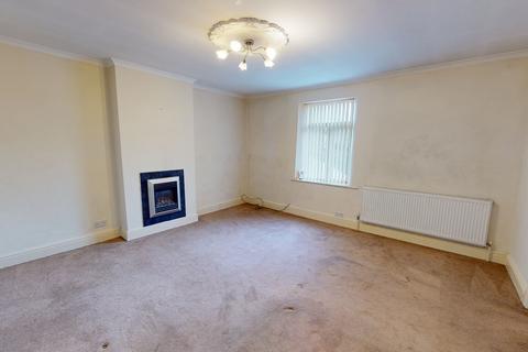 3 bedroom apartment to rent, Collinson Street, West Yorkshire BD19