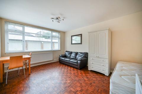 Studio to rent, Kersfield Road, Putney, London, SW15