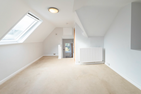 2 bedroom flat for sale, Frenches Road, Surrey RH1