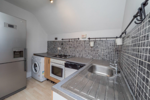 2 bedroom flat for sale, Frenches Road, Surrey RH1