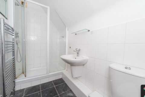 2 bedroom flat for sale, Frenches Road, Surrey RH1