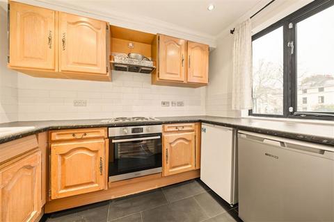 1 bedroom flat to rent, Lewisham Way, London SE4