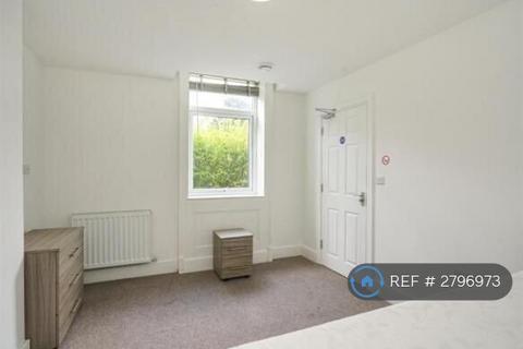 1 bedroom in a house share to rent, Main St, Burton-On-Trent, DE15