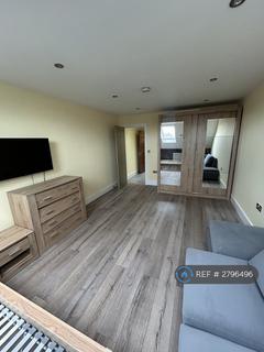 undefined, High St, Northwood, HA6