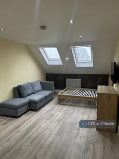 undefined, High St, Northwood, HA6