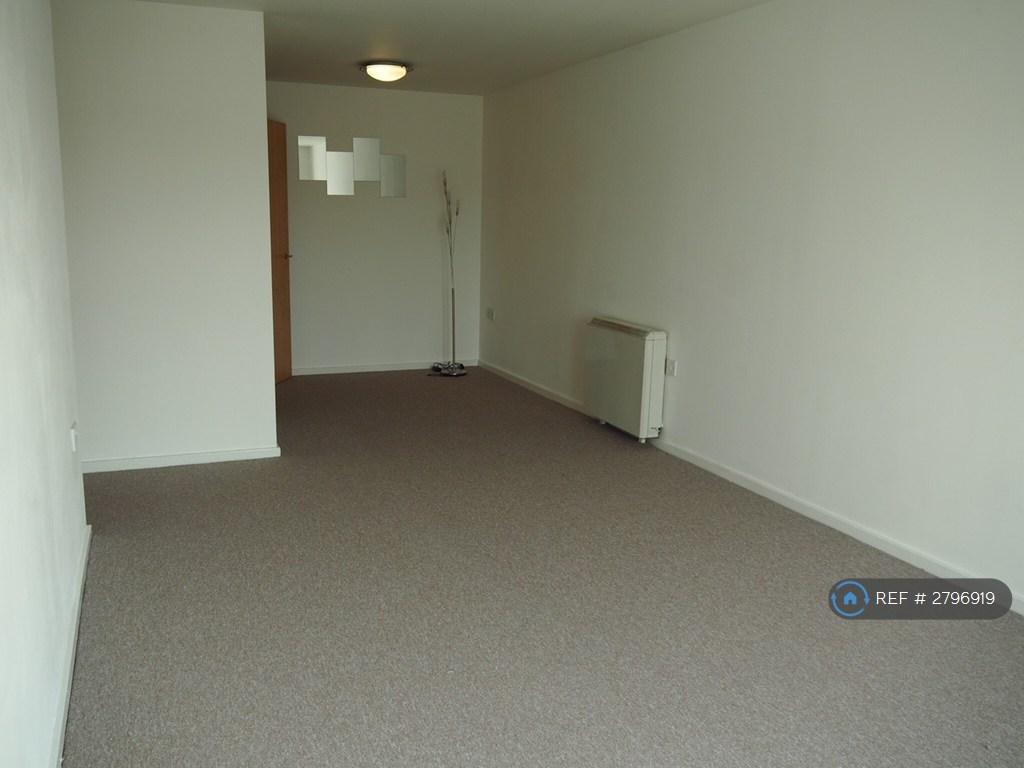 Large Dining Lounge