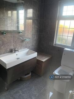 1 bedroom in a house share to rent, Stanway Gardens, Edgware, HA8
