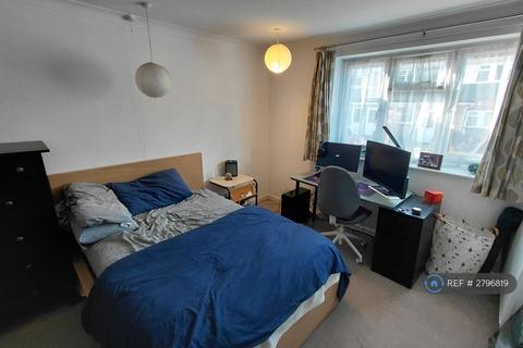 2 bedroom flat to rent, Old Abbey Court, Exeter, EX2