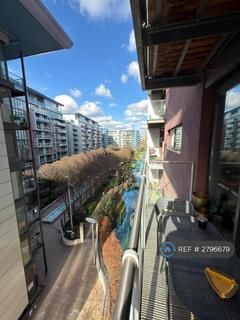 1 bedroom flat to rent, Queenstown Road, London, SW11