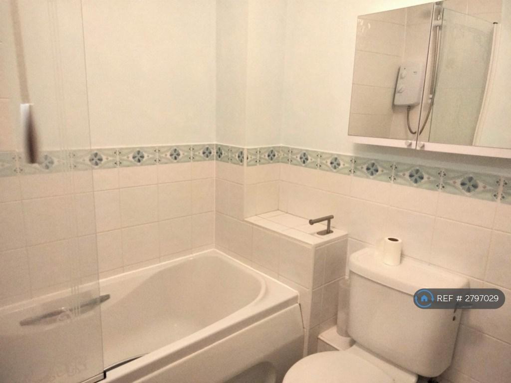 Main Bathroom
