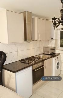 1 bedroom in a house share to rent, Southgate Road, Birmingham, B44