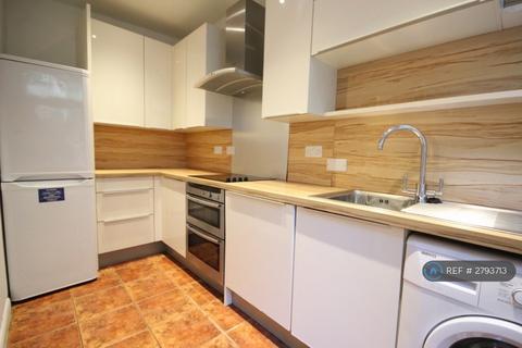 5 bedroom terraced house to rent, Milner Road, Brighton, BN2